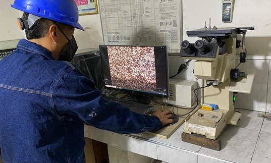 007 MICROSCOPIO, PARA METALOGRAFIA DE MATERIALES
